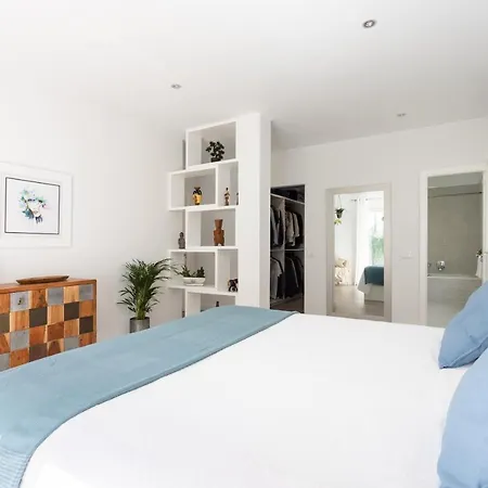 Home2Book Stunnig Asian Sabina, Heated Pool & View *
