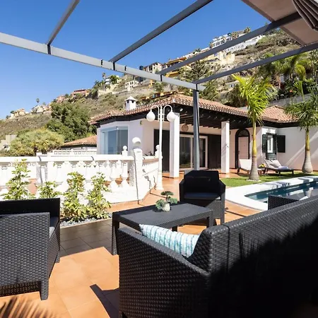 Villa Home2Book Stunnig Asian Sabina, Heated Pool & View *