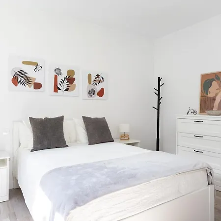 Villa Home2Book Stunnig Asian Sabina, Heated Pool & View *