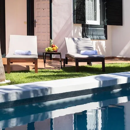 Home2Book Stunnig Asian Sabina, Heated Pool & View Villa *