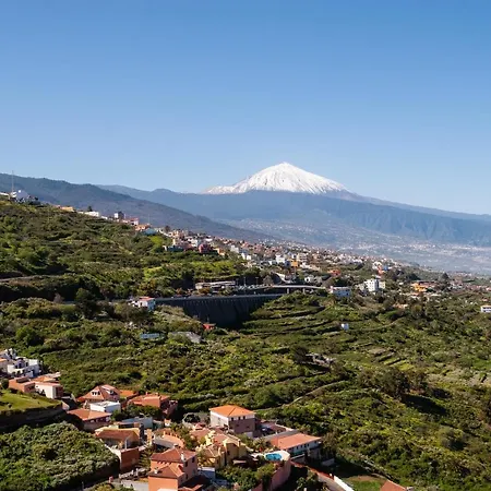 Home2Book Stunnig Asian Sabina, Heated Pool & View *